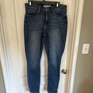 Signature by Levi Strauss Blue Stretch Skinny Jeans with Tapered Fit